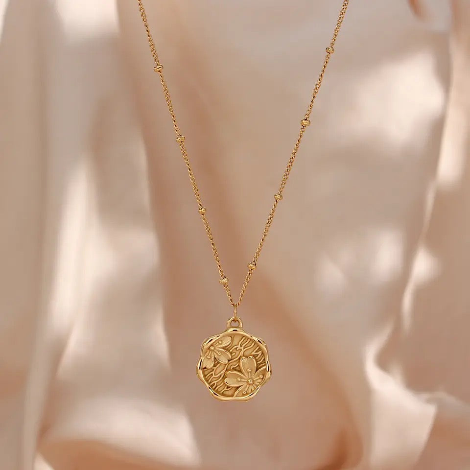 “In the garden” necklace