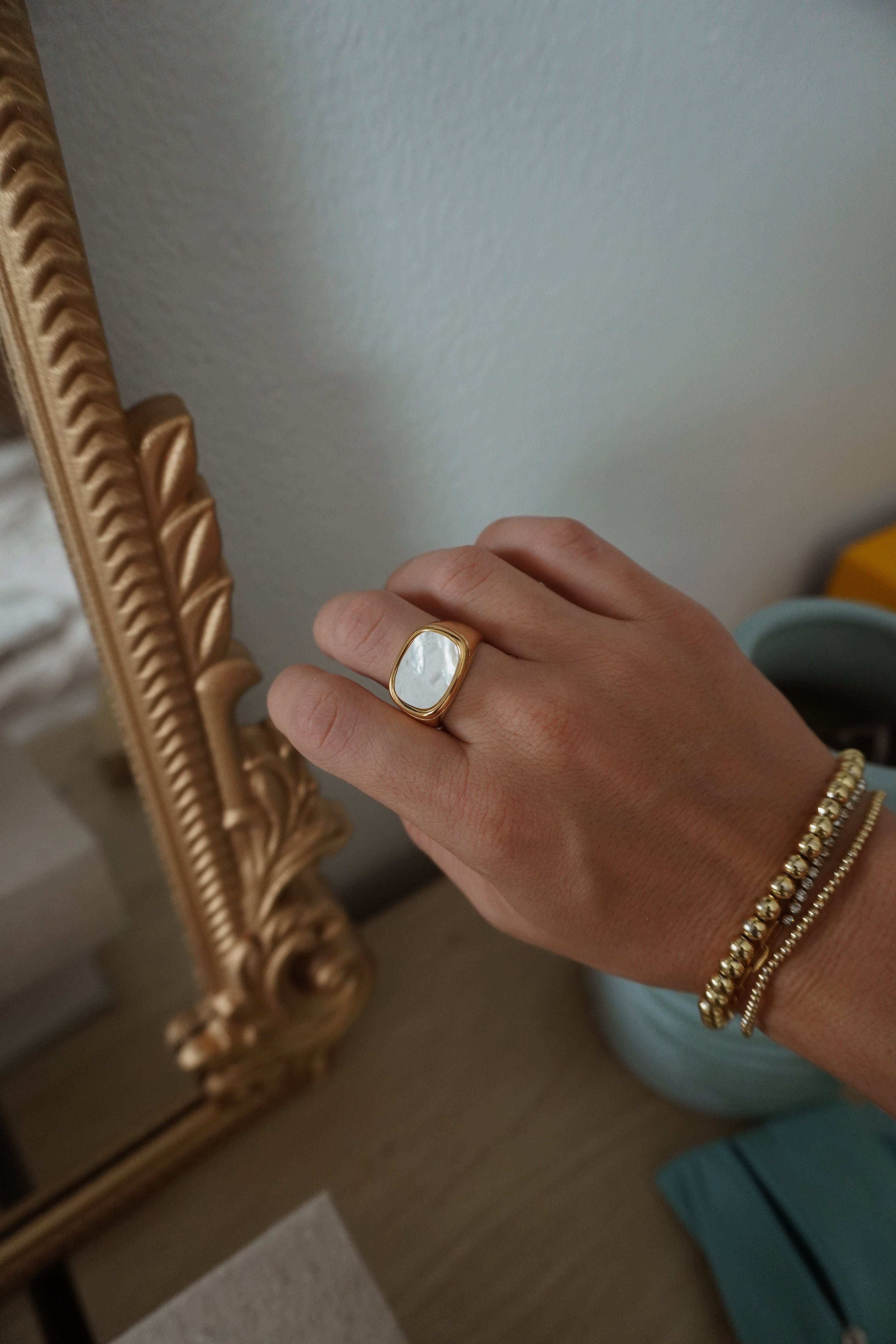 “Calypso” shell ring